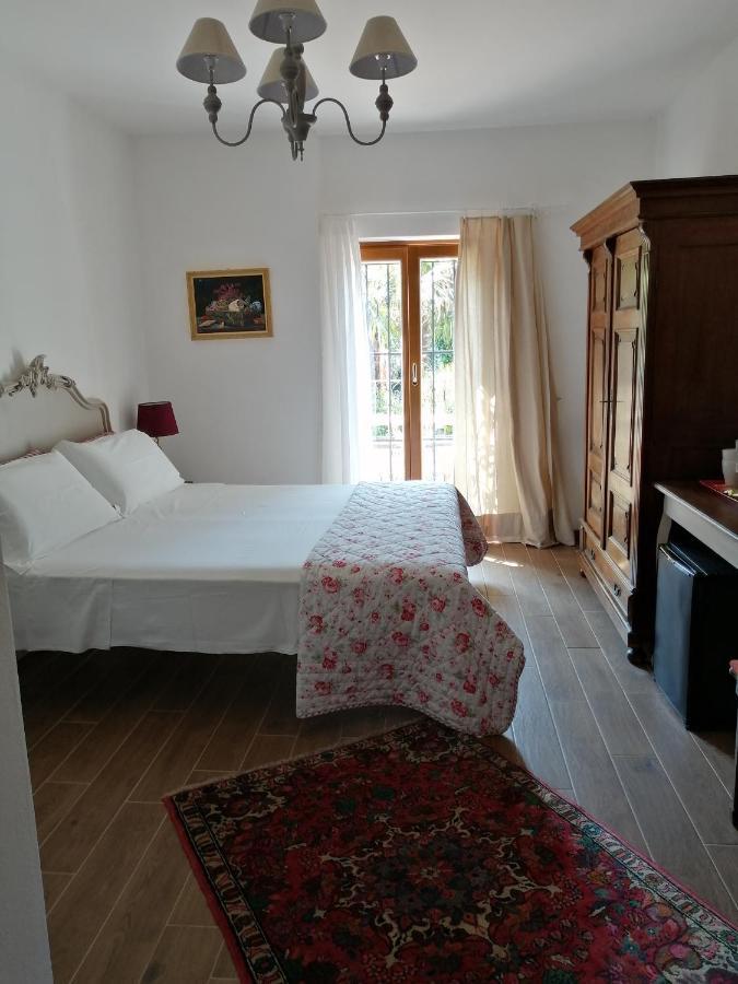 Al Rustico Hotel Torbole Sul Garda Buitenkant foto
