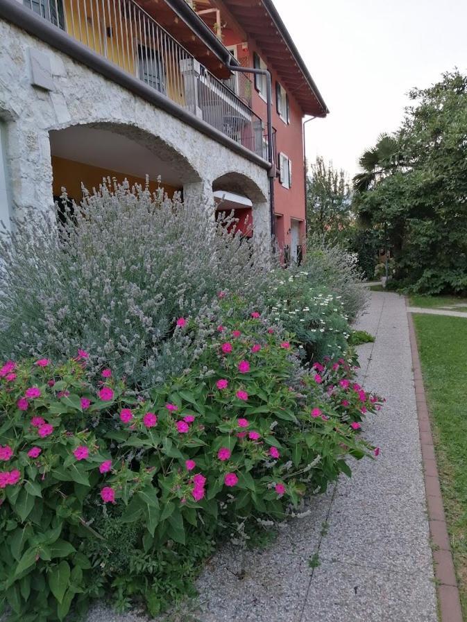 Al Rustico Hotel Torbole Sul Garda Buitenkant foto