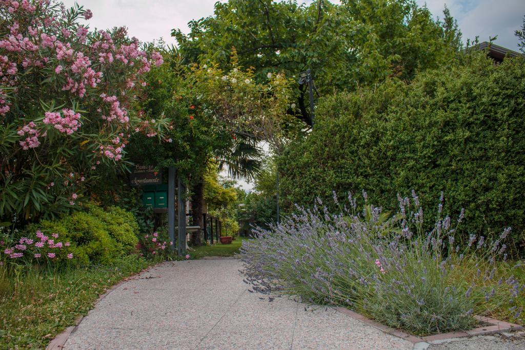 Al Rustico Hotel Torbole Sul Garda Buitenkant foto