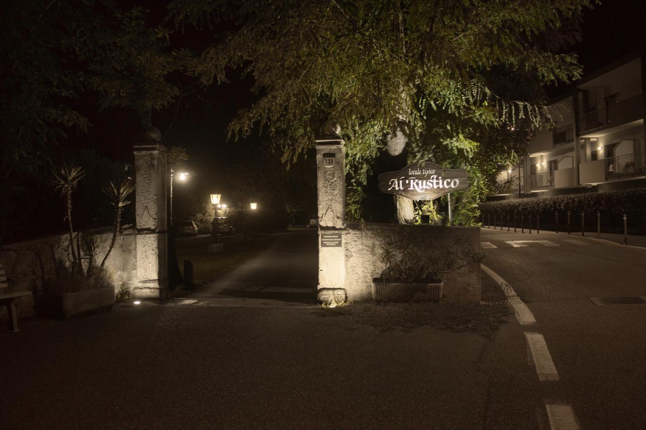 Al Rustico Hotel Torbole Sul Garda Buitenkant foto
