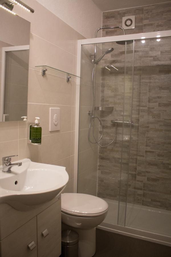 Al Rustico Hotel Torbole Sul Garda Buitenkant foto