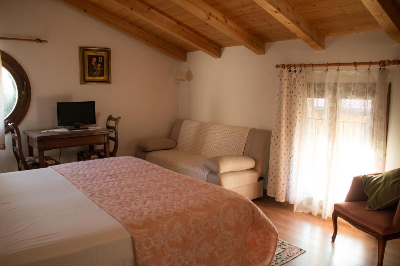 Al Rustico Hotel Torbole Sul Garda Buitenkant foto