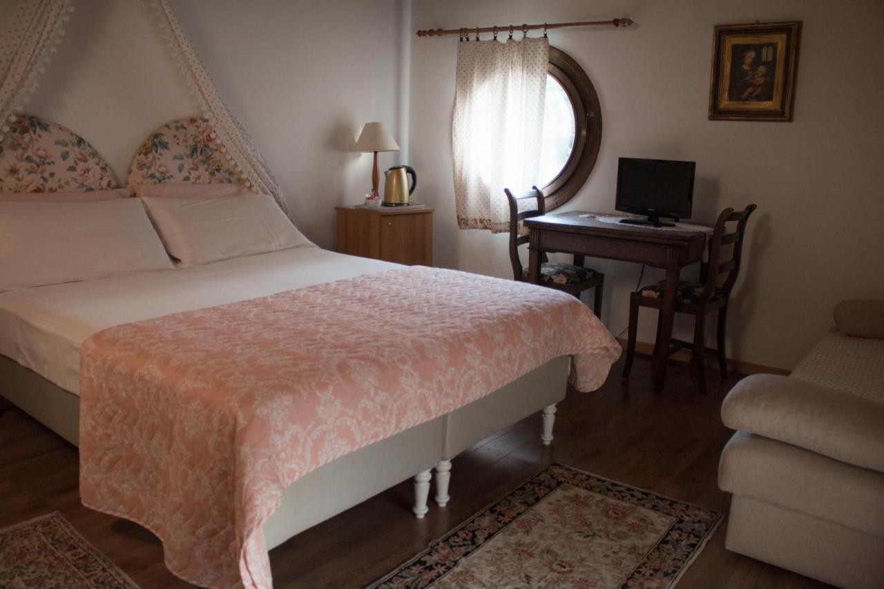 Al Rustico Hotel Torbole Sul Garda Buitenkant foto